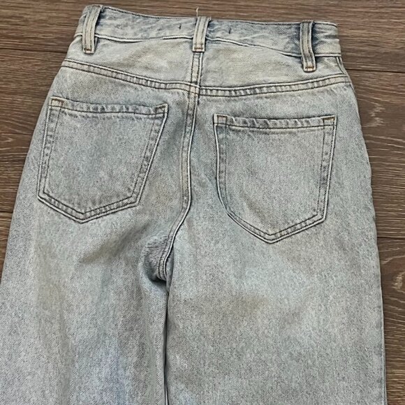 PacSun 90s Boyfriend Distressed Light Wash Denim Jeans Size 22 - Picture 9 of 16